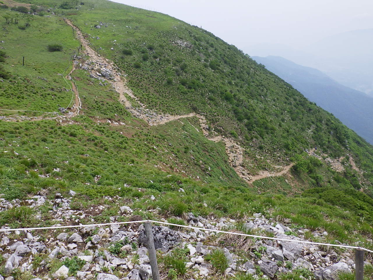 伊吹山　地質巡検